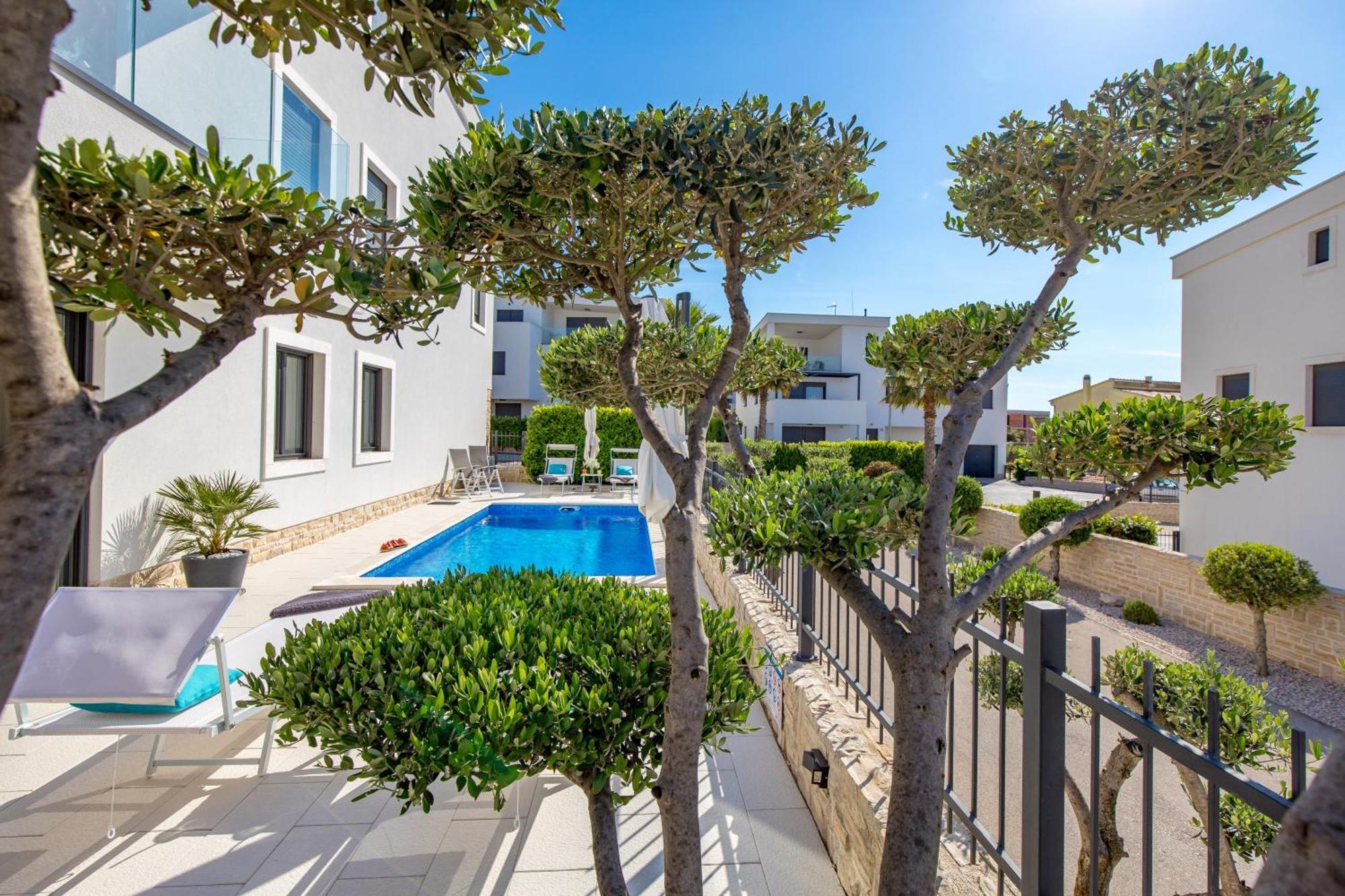 Luxury Apartment Hyperion With Private Pool And Garden Murter Extérieur photo