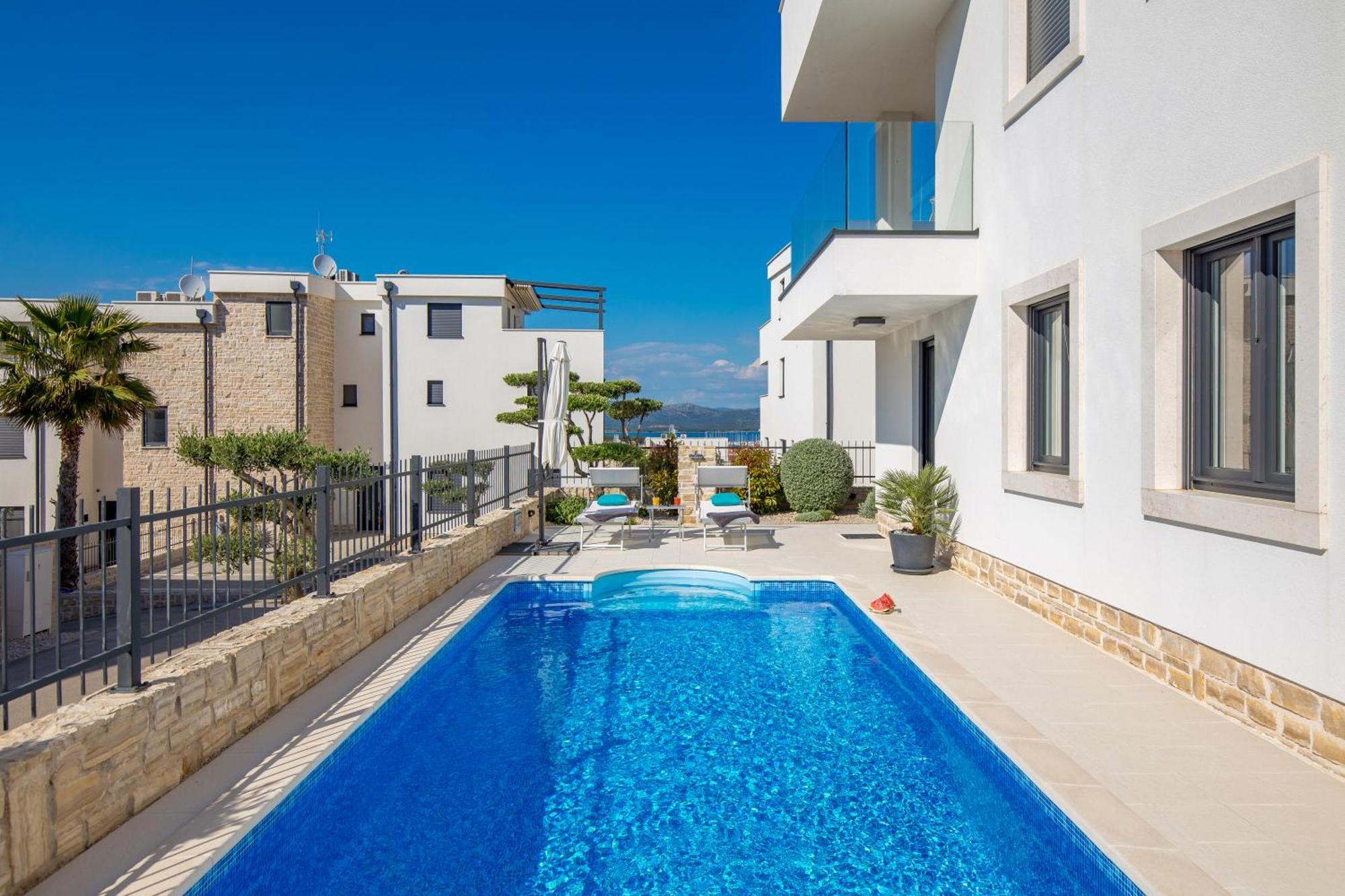Luxury Apartment Hyperion With Private Pool And Garden Murter Extérieur photo