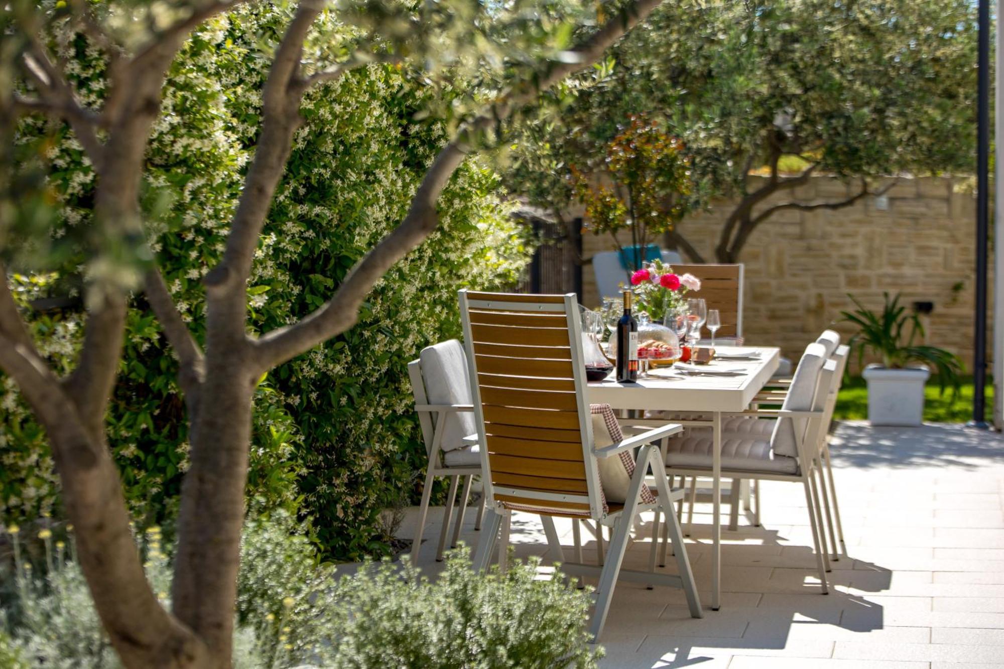 Luxury Apartment Hyperion With Private Pool And Garden Murter Extérieur photo