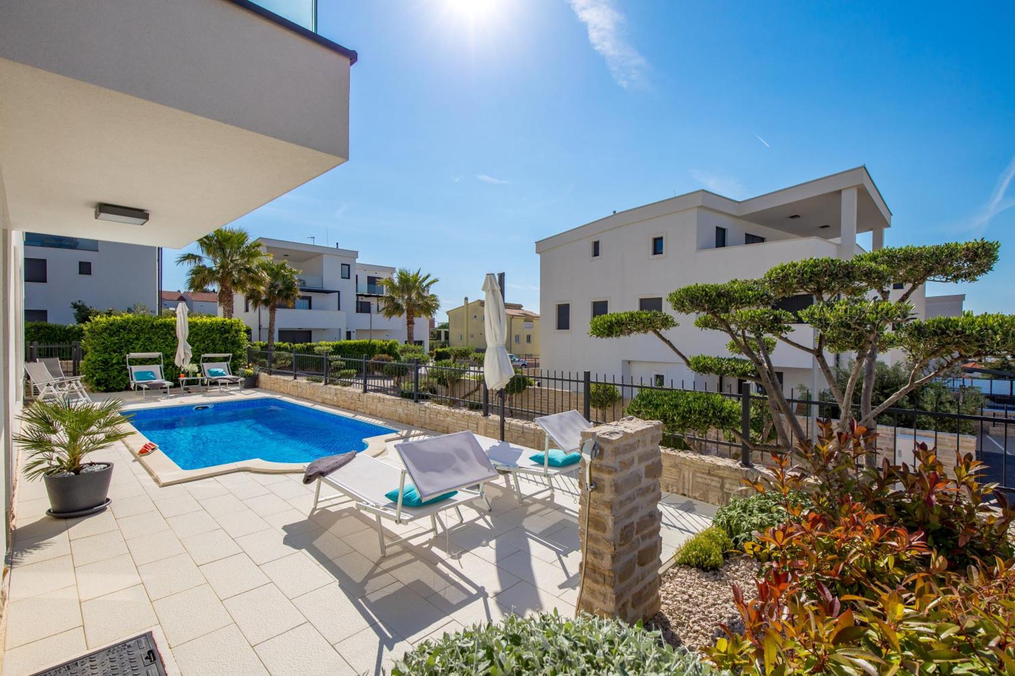 Luxury Apartment Hyperion With Private Pool And Garden Murter Extérieur photo