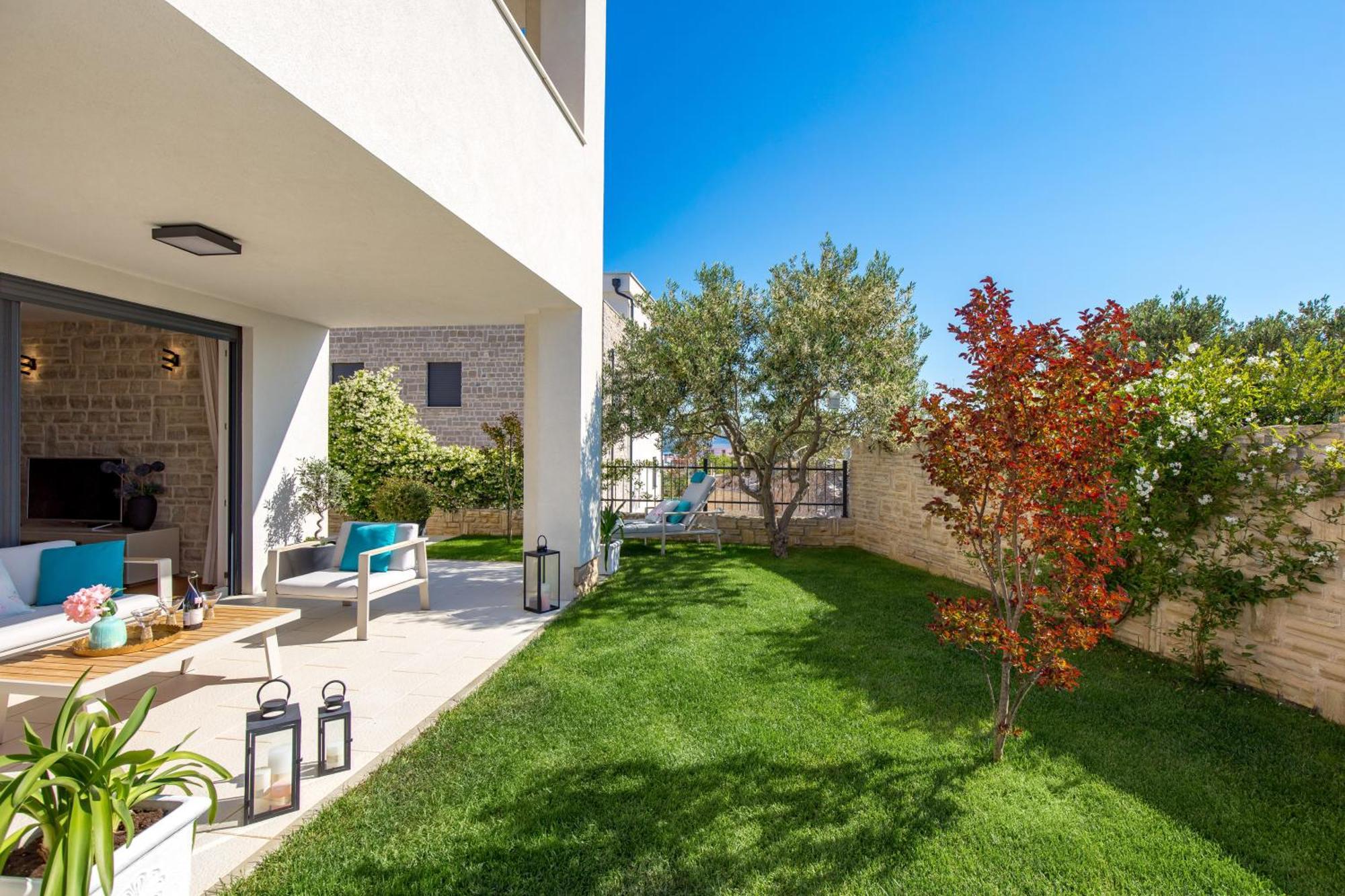 Luxury Apartment Hyperion With Private Pool And Garden Murter Extérieur photo